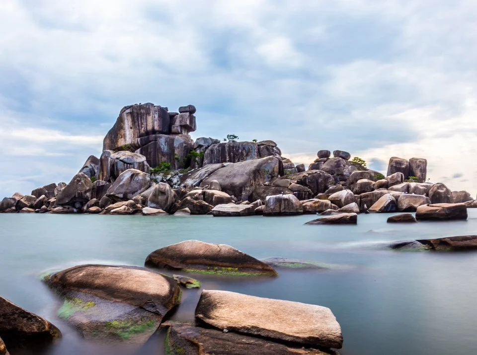 dolwe-island-rock-on-lake-victoria