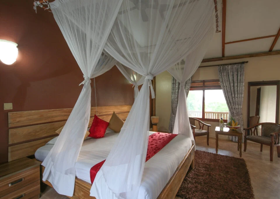 top-luxury-lodges-in-queen-elizabeth-national-park