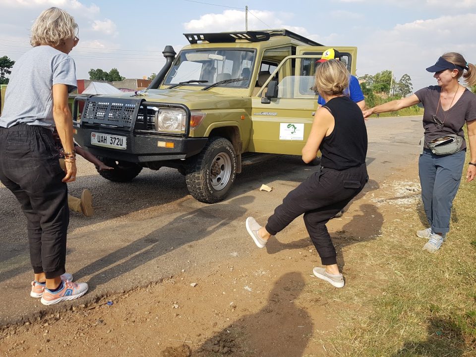 cheap-gorilla-trekking-safari-in-uganda