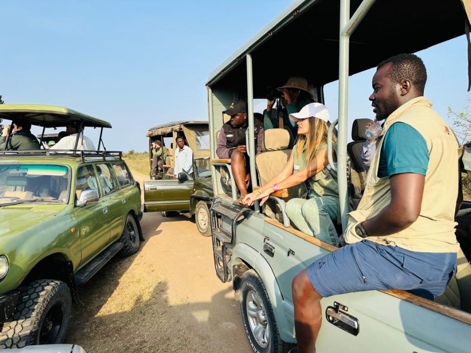 7-days-family-christmas-holiday-in-uganda