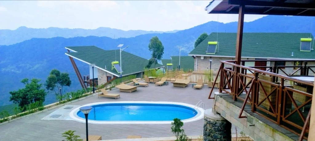 lodges-with-swimming-pool-in-bwindi-national-park