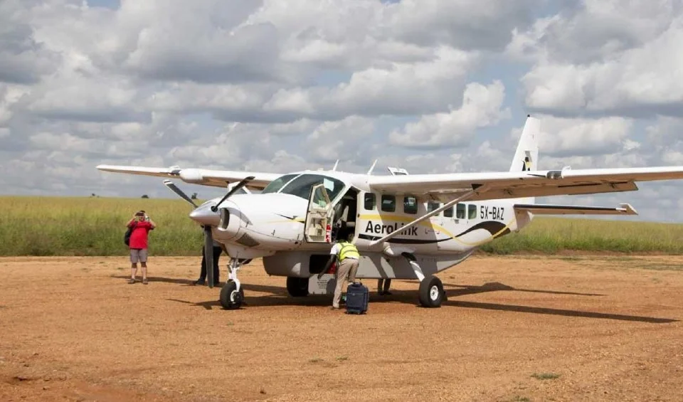 flying-safaris-in-uganda-and-rwanda