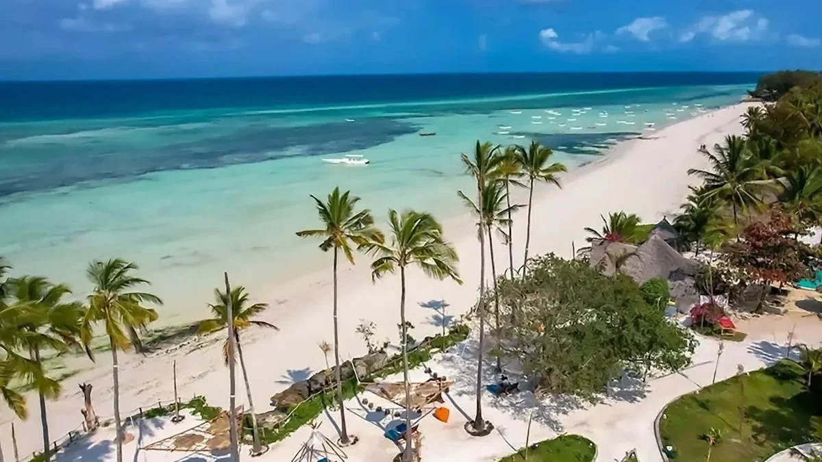 uganda-safari-and-zanzibar-beach-holiday-packages