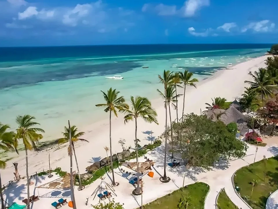 uganda-safari-and-zanzibar-beach-holiday-packages