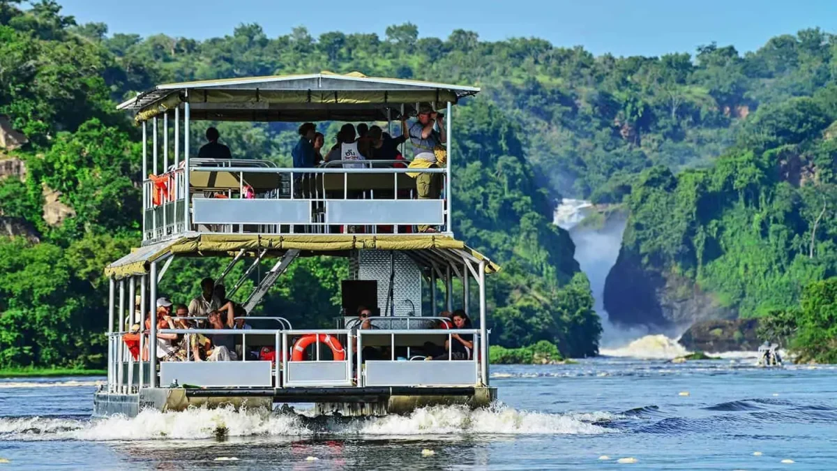 what-to-see-during-boat-cruise-in-murchison-falls
