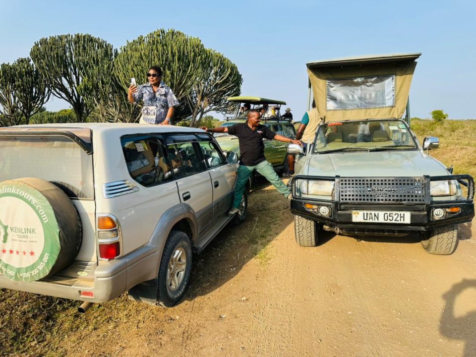 private-uganda-safari-starting-from-kigali