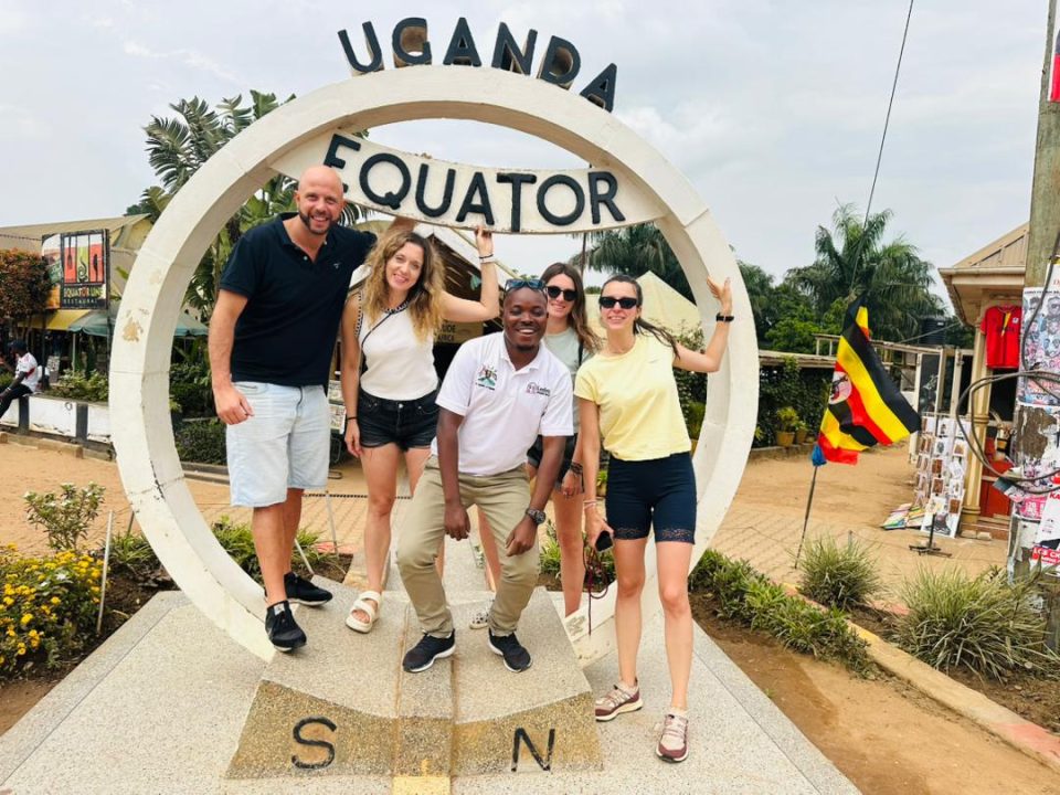 what-to-see-on-your-way-to-bwindi-from-kampala