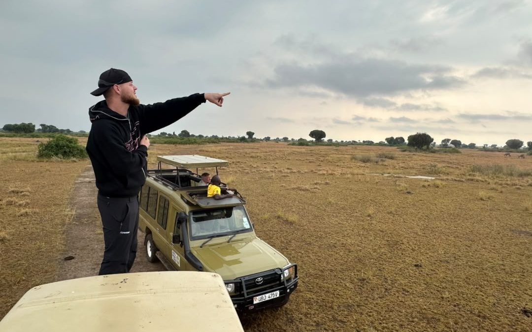 gorilla-trek-and-queen-elizabeth-safari