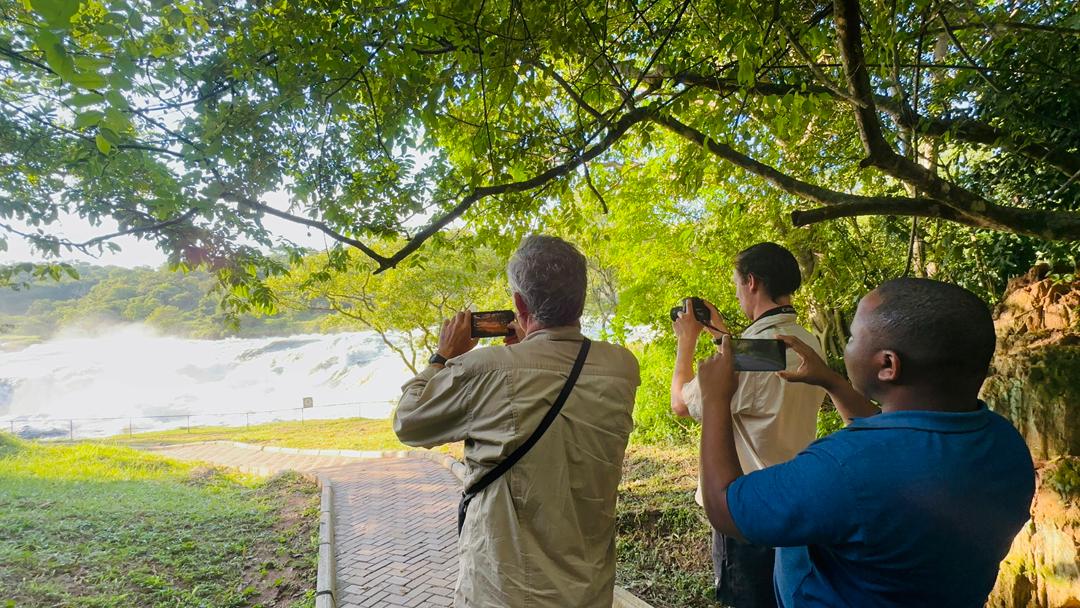 short-uganda-safaris-starting-from-kampala